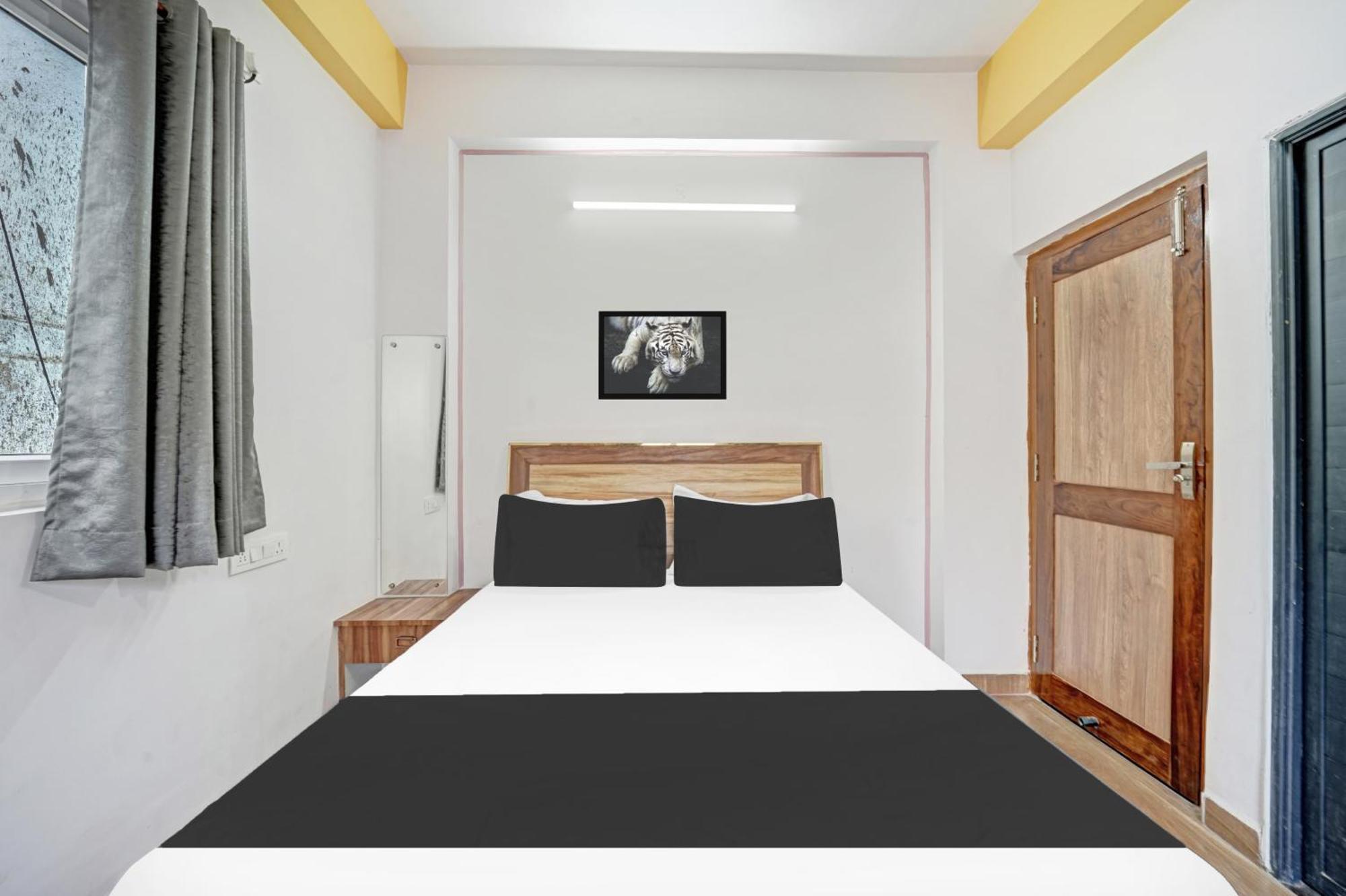 Danapur Hotel O Arvind Inn מראה חיצוני תמונה
