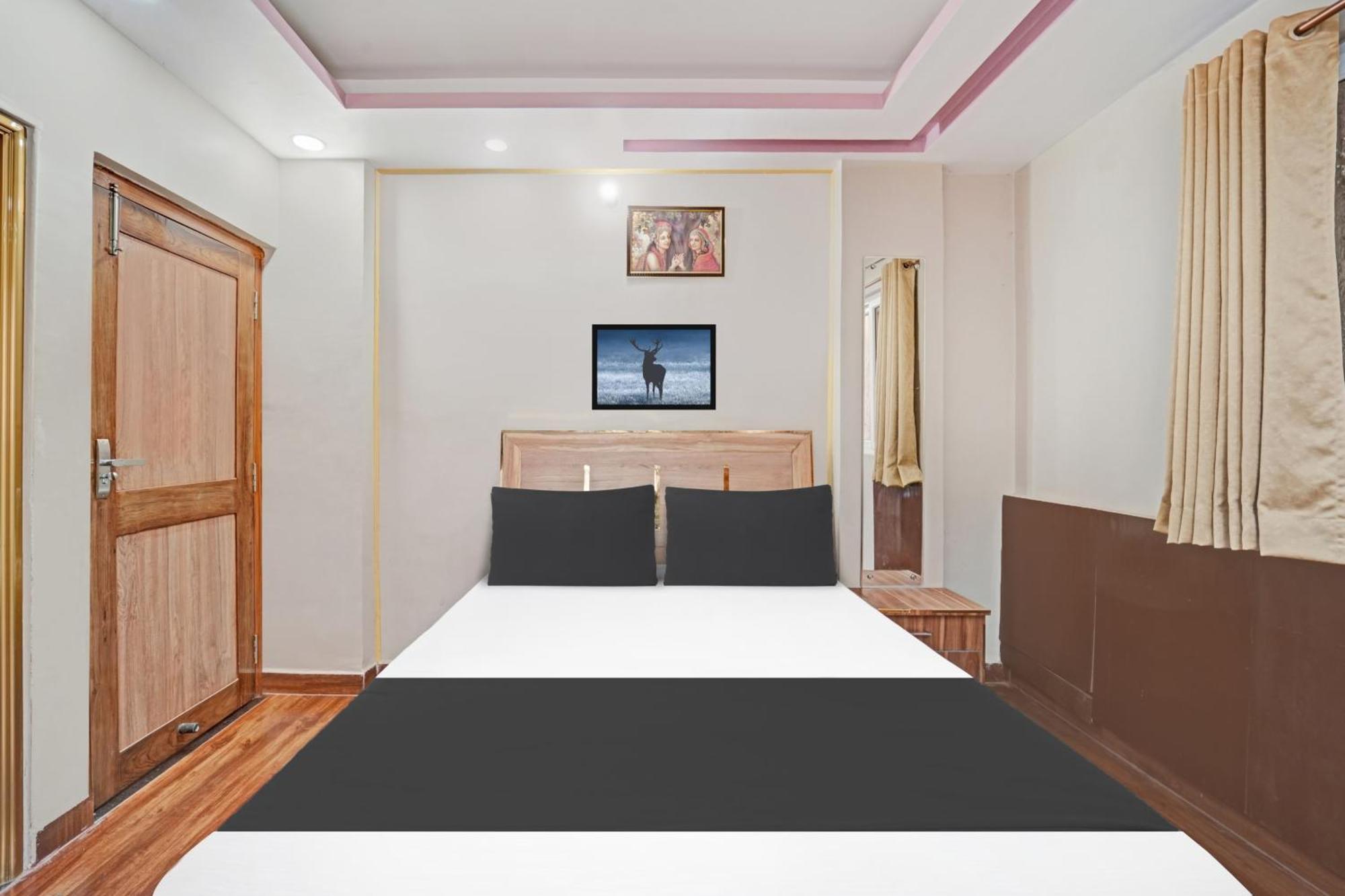 Danapur Hotel O Arvind Inn מראה חיצוני תמונה